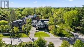 489 LAKESHORE ROAD W | Oakville Ontario | Slide Image Three