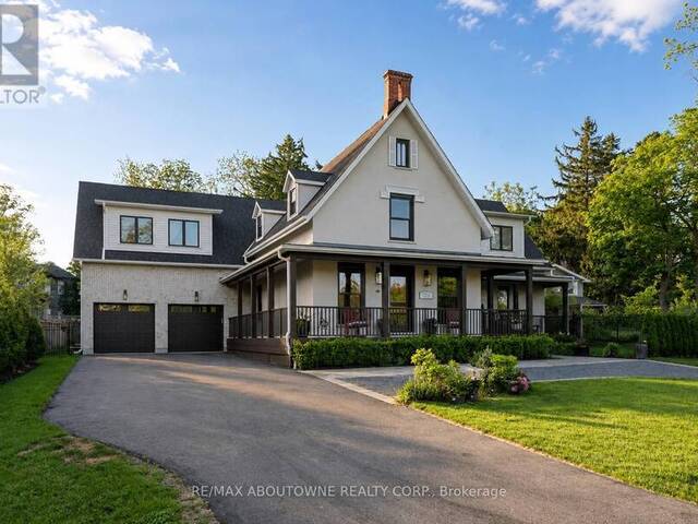 489 LAKESHORE ROAD W Oakville Ontario, L6K 1G4 - 4 Bedrooms Home For Sale
