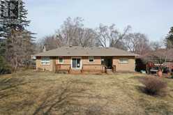774 SUTHERLAND AVENUE | Newmarket Ontario | Slide Image Five
