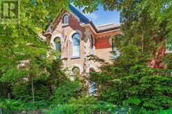 9 ROSE AVENUE | Toronto Ontario | Slide Image Two