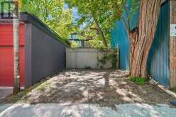 9 ROSE AVENUE | Toronto Ontario | Slide Image Forty-three