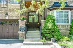 26 EMPEROR DRIVE | Brampton Ontario | Slide Image Two
