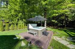 42 FOREST CIRCLE | Tiny Ontario | Slide Image Forty-one
