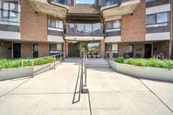 201 - 1000 CEDARGLEN GATE N | Mississauga Ontario | Slide Image Four