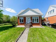 136 TOWER DRIVE Toronto Ontario, M1R 3P5
