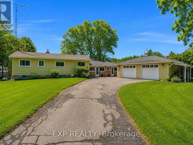 561 DUCLOS POINT ROAD Georgina Ontario, L0E 1N0 - 3 Bedrooms Waterfront Home For sale