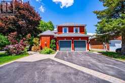160 PARK DRIVE | Whitchurch-Stouffville Ontario | Slide Image Three