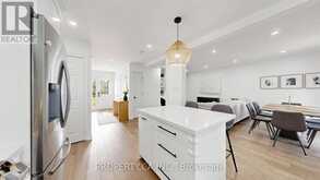 32 HODGINS AVENUE | Georgina Ontario | Slide Image Twelve