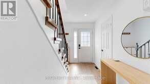 32 HODGINS AVENUE | Georgina Ontario | Slide Image Seventeen