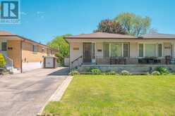 7488 DISCUS CRESCENT | Mississauga Ontario | Slide Image Two