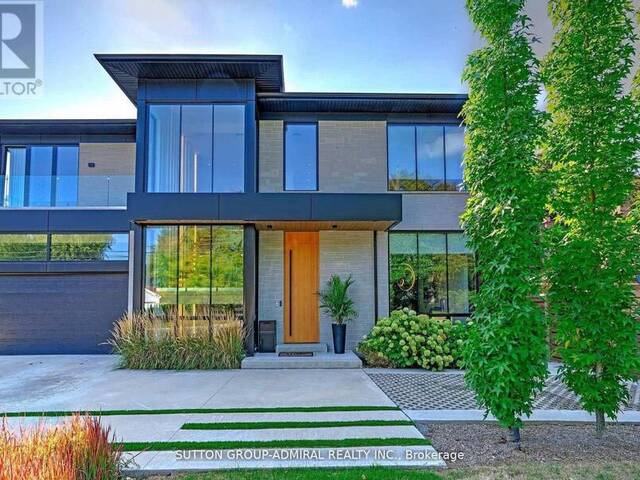 126 WOOD LANE Richmond Hill Ontario, L4C 4W1 - 6 Bedrooms Home For Sale