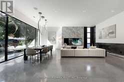 126 WOOD LANE | Richmond Hill Ontario | Slide Image Thirteen