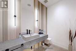 126 WOOD LANE | Richmond Hill Ontario | Slide Image Nineteen