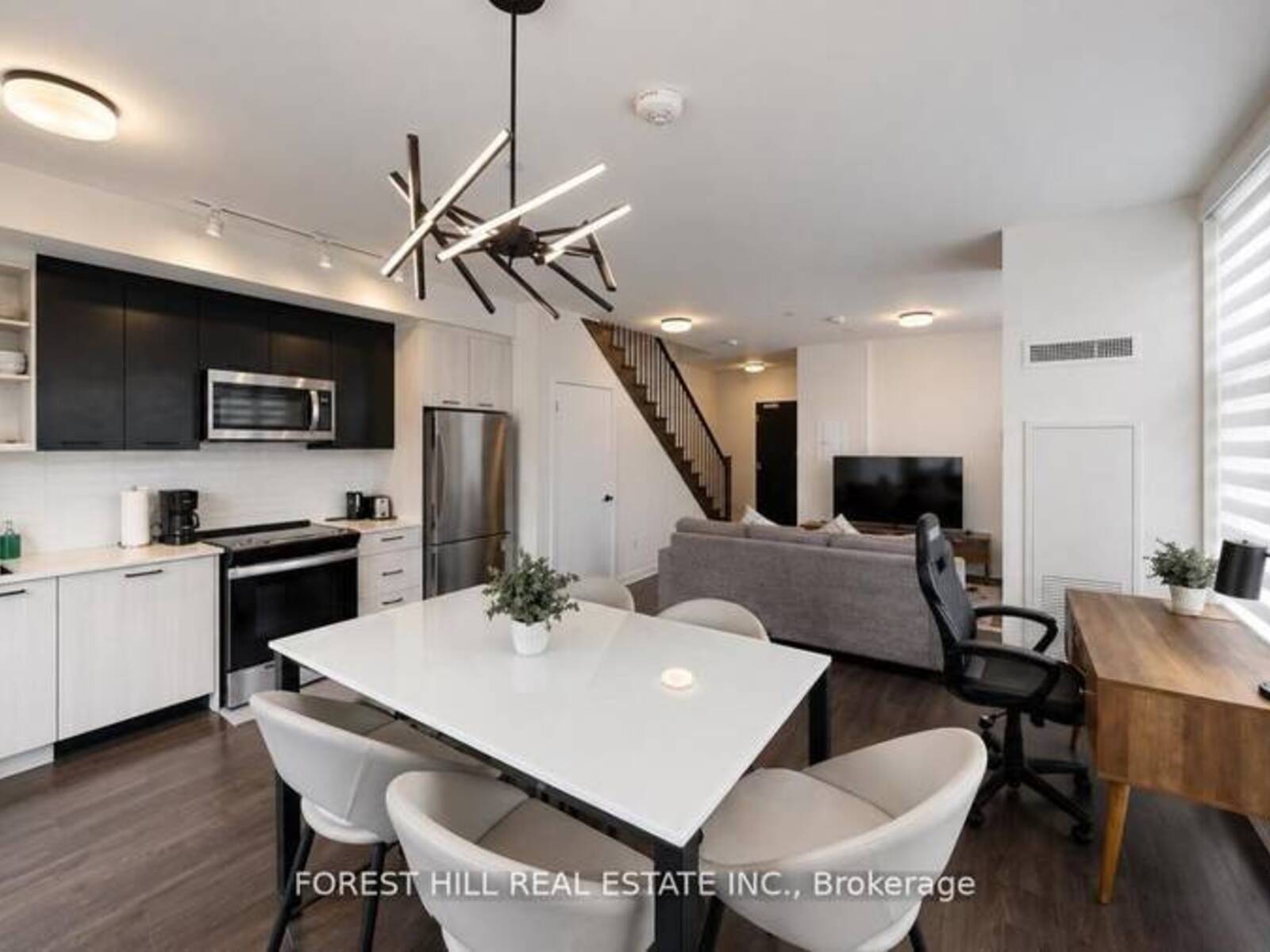104 - 16 SYMES ROAD, Toronto, Ontario M6N 0B4