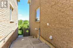 23 ROUNDSTONE DRIVE | Brampton Ontario | Slide Image Thirty-three