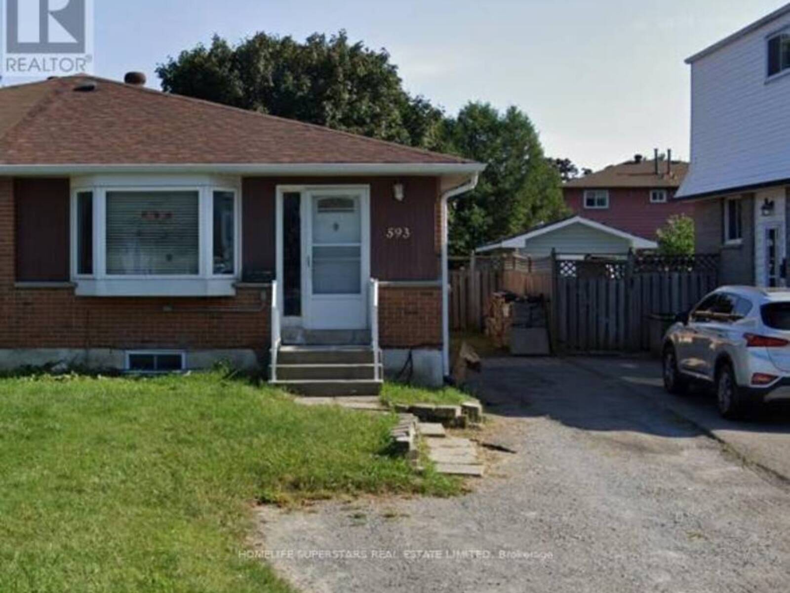 593 RADISSON AVENUE, Oshawa, Ontario L1J 1X7