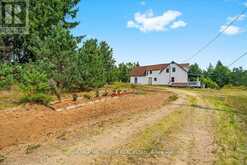 3529 HIGHWAY 118 E | Bracebridge Ontario | Slide Image Four