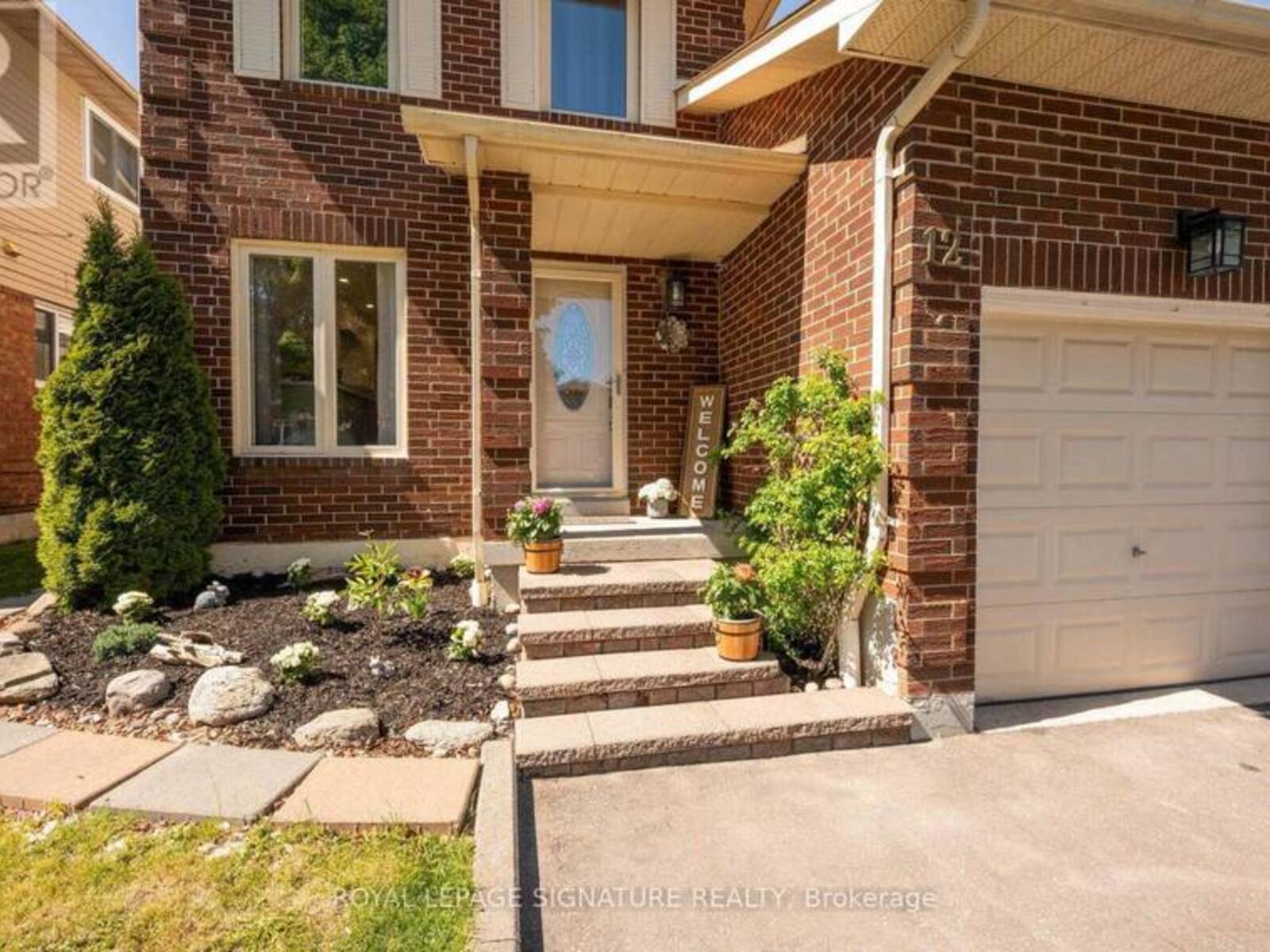 12 HEWITT CRESCENT, Ajax, Ontario L1S 7A2
