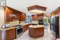 7775 ST AUGUSTINE CRESCENT | Niagara Falls Ontario | Slide Image Thirteen
