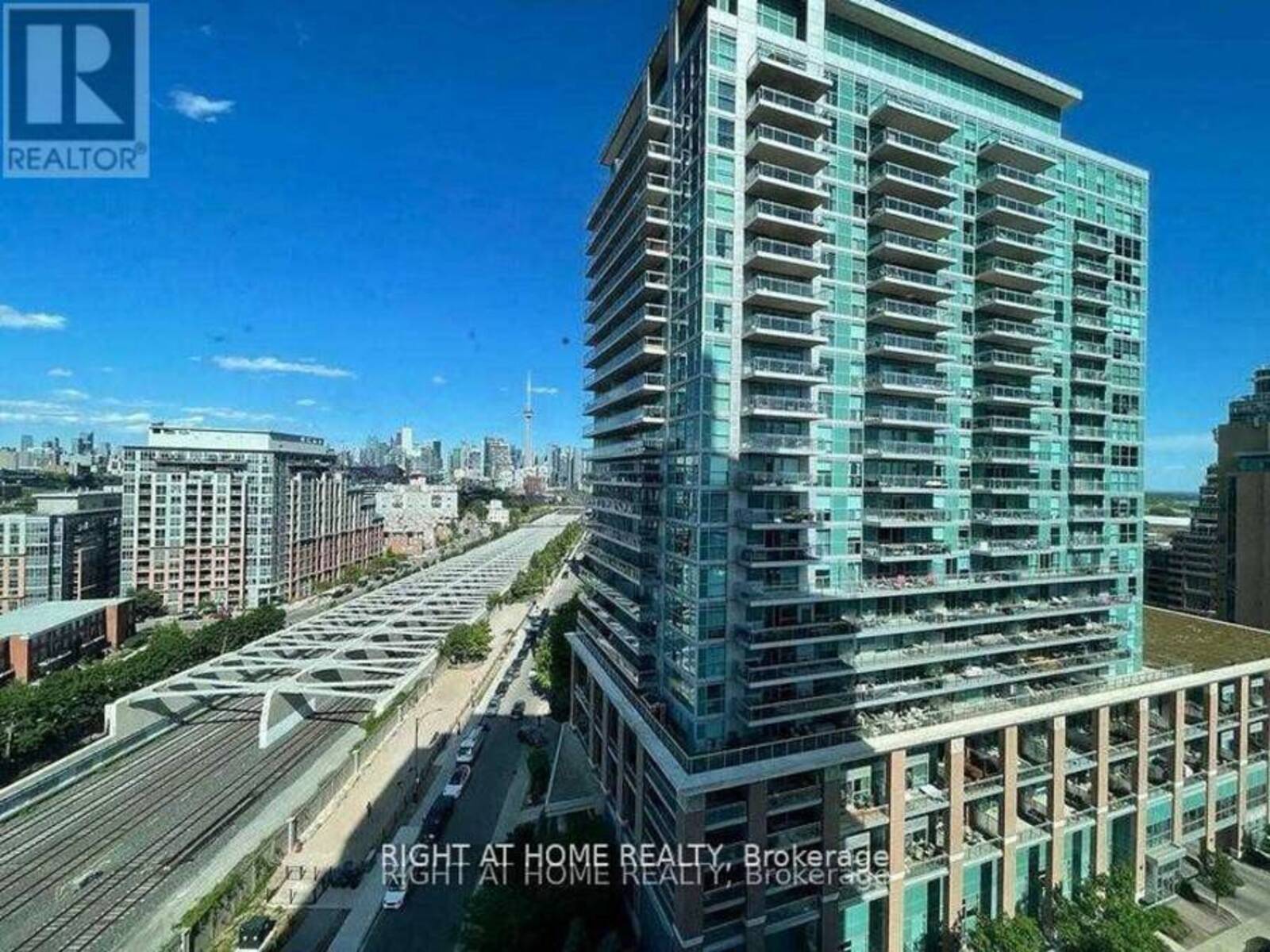 1403 - 125 WESTERN BATTERY ROAD, Toronto, Ontario M6K 3R8
