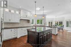 480 COVENTRY HILL TRAIL | Newmarket Ontario | Slide Image Eight