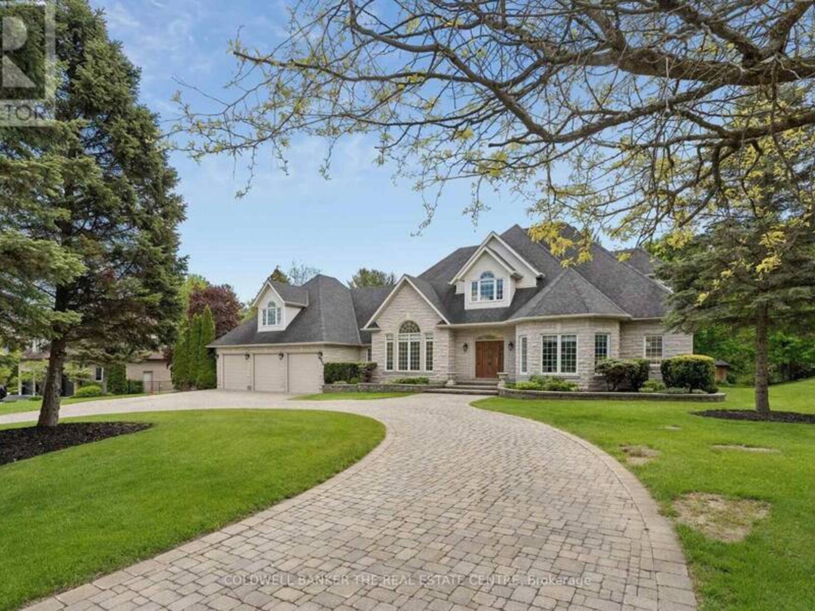 480 COVENTRY HILL TRAIL, Newmarket, Ontario L3X 2A1
