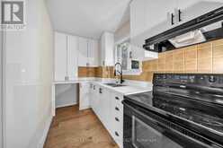 333 NEAL DRIVE | Richmond Hill Ontario | Slide Image Thirteen