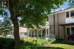 333 NEAL DRIVE | Richmond Hill Ontario | Slide Image Four
