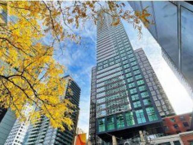 703 - 327 KING STREET W Toronto Ontario, M5V 0W7 - 1 Bedroom Condo For Sale