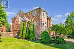 25 CRISPIN COURT | Markham Ontario | Slide Image Four