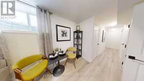 171 JULIE CRESCENT | London Ontario | Slide Image Seven