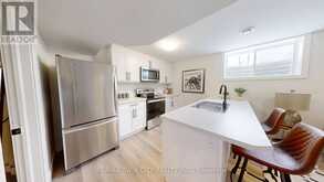 171 JULIE CRESCENT | London Ontario | Slide Image Eight