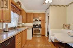 20 CORINNE CRESCENT | Toronto Ontario | Slide Image Nine
