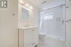 82 DERBY COURT | Newmarket Ontario | Slide Image Eighteen