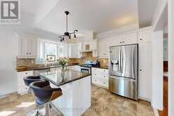1031 LAKE DRIVE N | Georgina Ontario | Slide Image Six