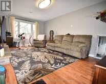 5 LANARK CRESCENT | St. Catharines Ontario | Slide Image Six