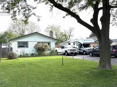 5 LANARK CRESCENT St. Catharines Ontario, L2M 6E1