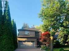 27 ADDISON STREET | Richmond Hill Ontario | Slide Image Three