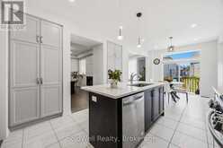 182 SILK TWIST DRIVE | East Gwillimbury Ontario | Slide Image Ten