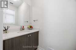 182 SILK TWIST DRIVE | East Gwillimbury Ontario | Slide Image Sixteen