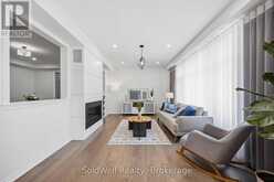 182 SILK TWIST DRIVE | East Gwillimbury Ontario | Slide Image Five