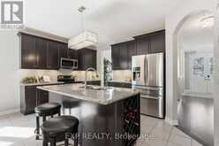 25 MANOR FOREST ROAD | East Gwillimbury Ontario | Slide Image Seven