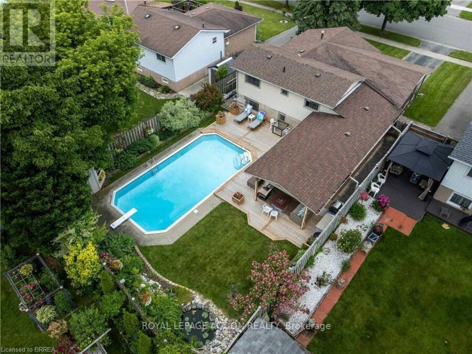 60 WOODLAWN AVENUE, Brantford, Ontario N3V 1B3