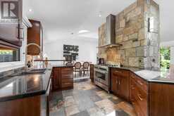 4163 LAKESHORE ROAD | Burlington Ontario | Slide Image Fifteen