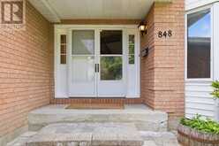 848 FAIRLAWN AVENUE | Ottawa Ontario | Slide Image Three
