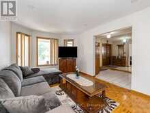 39 BRYDON COURT | Vaughan Ontario | Slide Image Seven