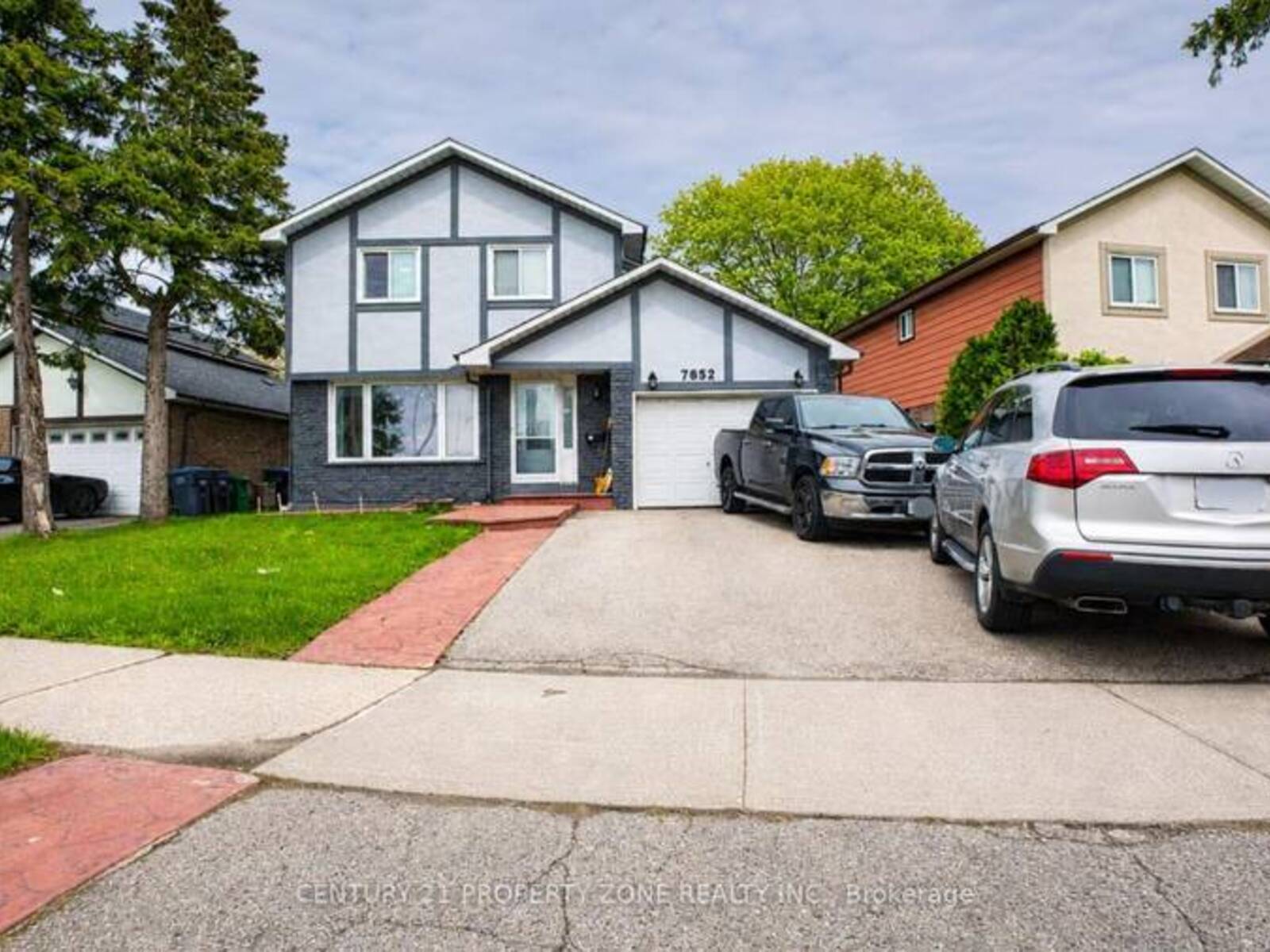 7652 ROSELLE CRESCENT, Mississauga, Ontario L4T 3N2