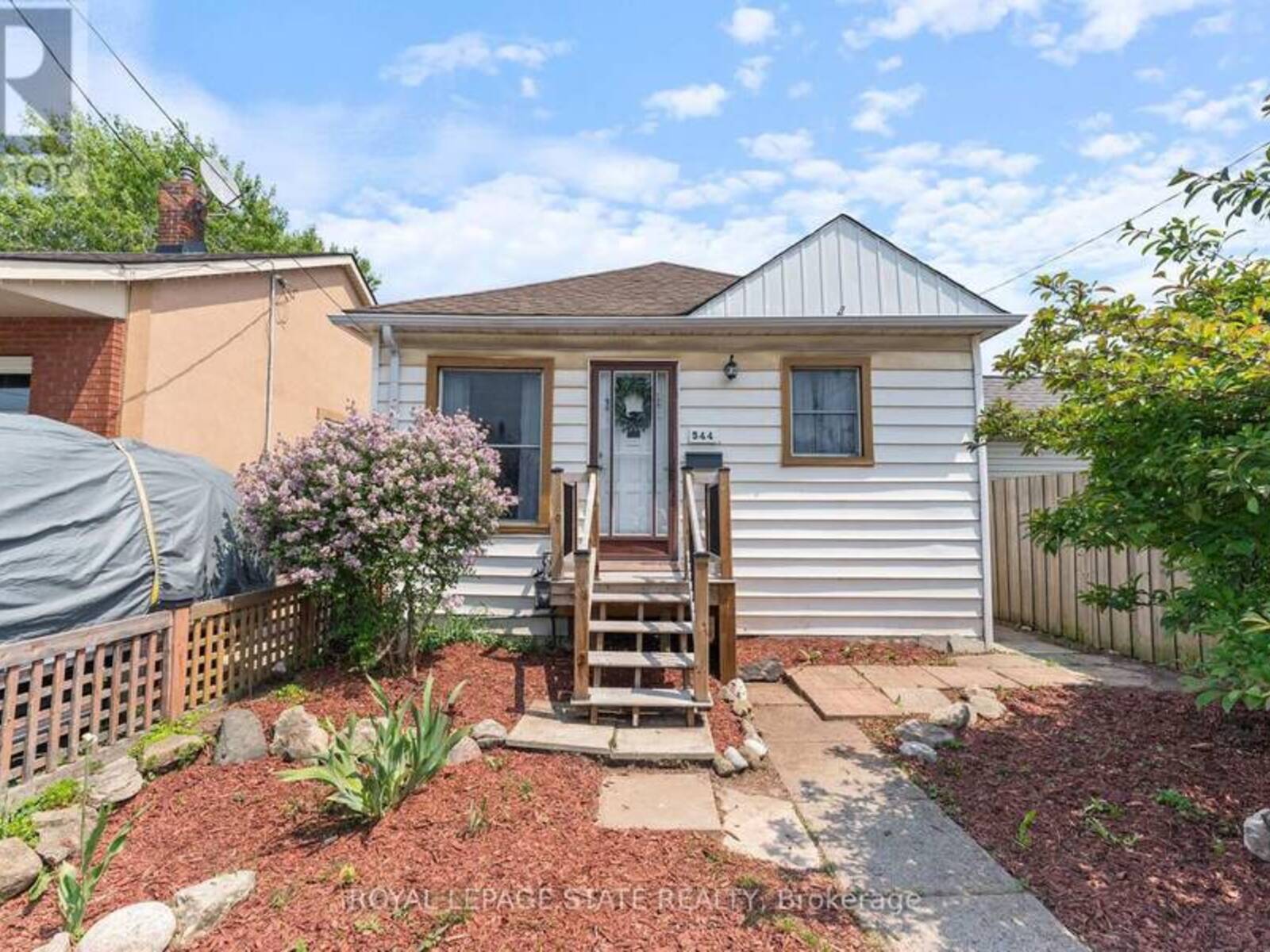 544 MARY STREET, Hamilton, Ontario L8L 4X7