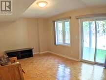 38 - 9133 BAYVIEW AVENUE | Richmond Hill Ontario | Slide Image Twenty