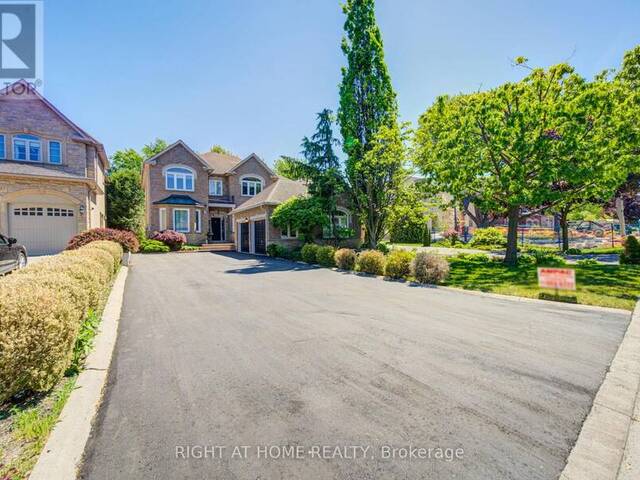 99 NAUGHTON DRIVE Richmond Hill Ontario, L4C 8B3 - 4 Bedrooms Home For Sale